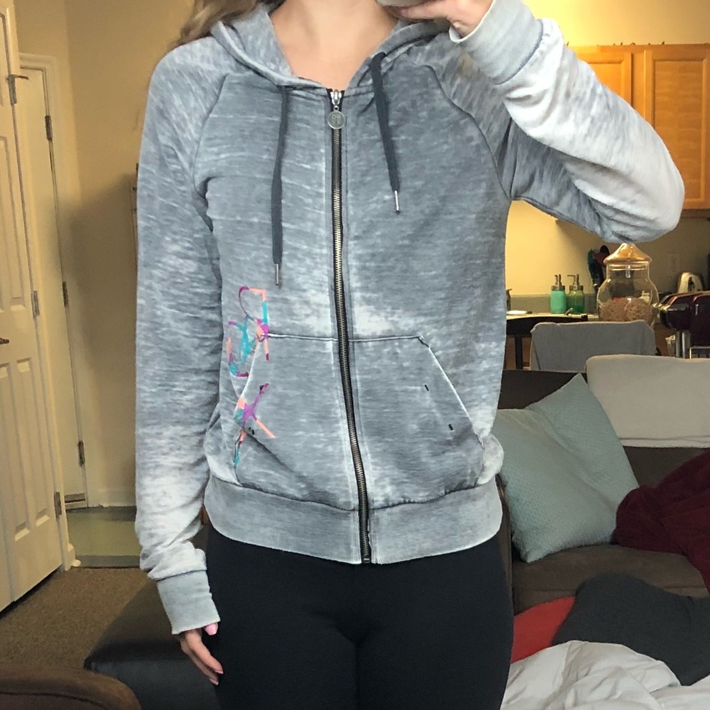 Full zip Roxy hoodie :)